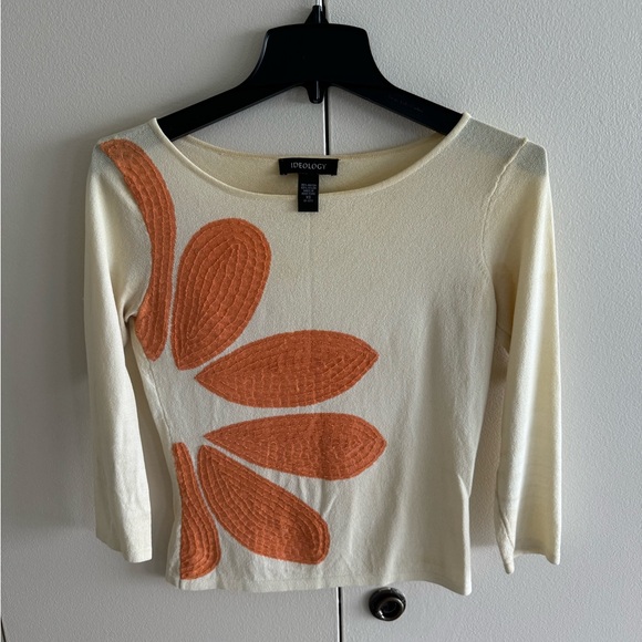 Ivory Long-Sleeve Top with Orange Accent - Picture 2 of 8